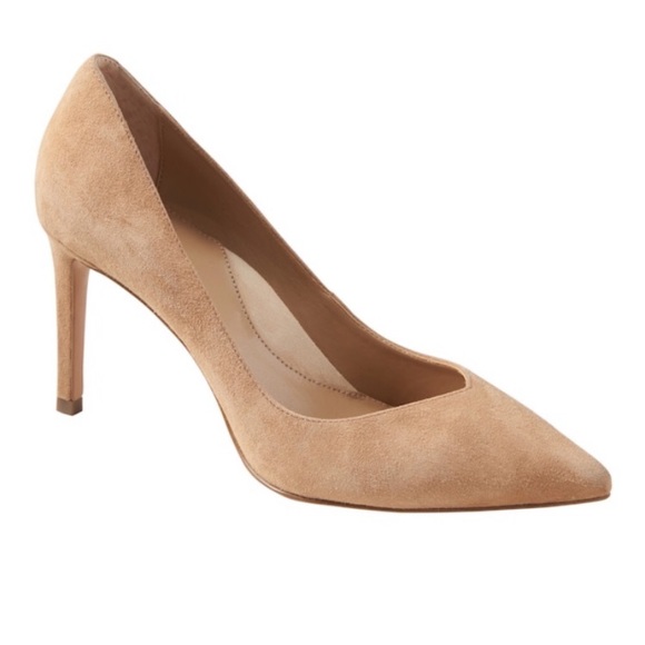Banana Republic Shoes - BANANA REPUBLIC SUEDE PUMPS